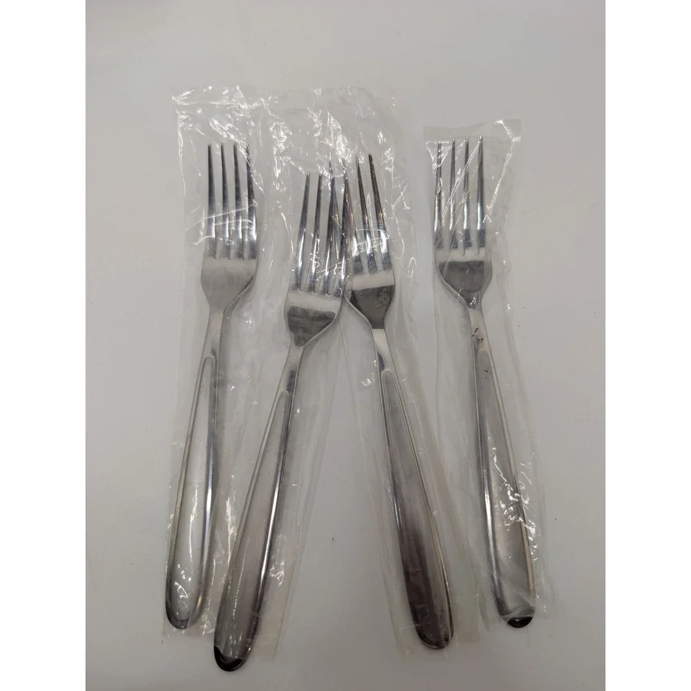 Oneida‎ Peninsula Partial Set Silverware Unused Wrapped As Is